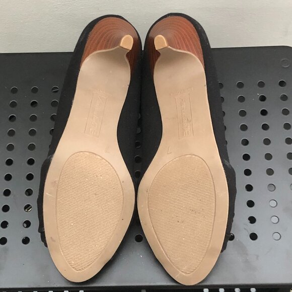 American Eagle - Black Open Toe Pumps - 2.5 inch heel - Size 7 - Never worn - Picture 2 of 9